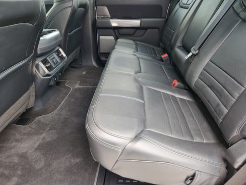 Used 2024 Ford F150 Platinum AWD/4WD image 32