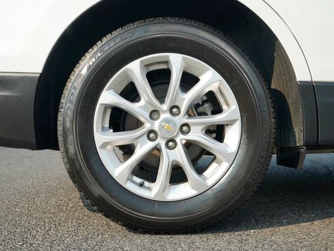 Used 2020 Chevrolet Equinox LT w/ Driver Convenience Package FWD image 17