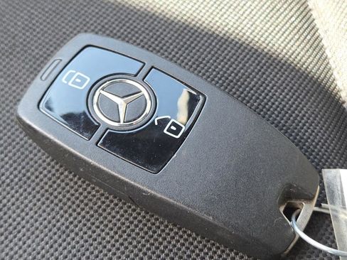 Used 2019 Mercedes-Benz Sprinter 170 image 32