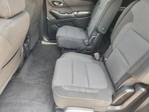 Used 2020 Chevrolet Traverse LT FWD image 31