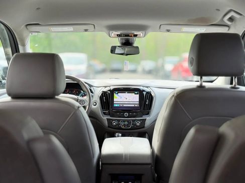 Used 2018 Chevrolet Traverse Premier AWD/4WD image 10