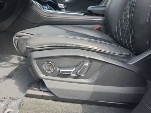 Used 2024 Audi SQ8 Premium Plus AWD/4WD image 28