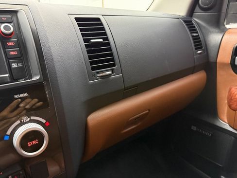 Used 2018 Toyota Sequoia Platinum image 23