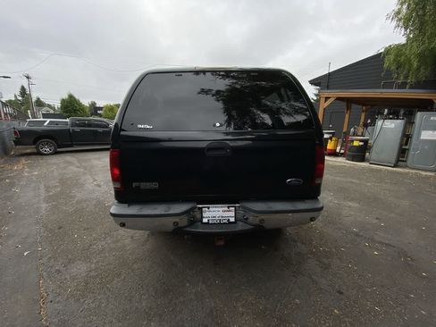 Used 2003 Ford F250 4x4 SuperCab Super Duty image 5