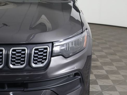Used 2024 Jeep Compass Trailhawk AWD/4WD image 12