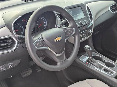Used 2018 Chevrolet Equinox LS FWD image 10
