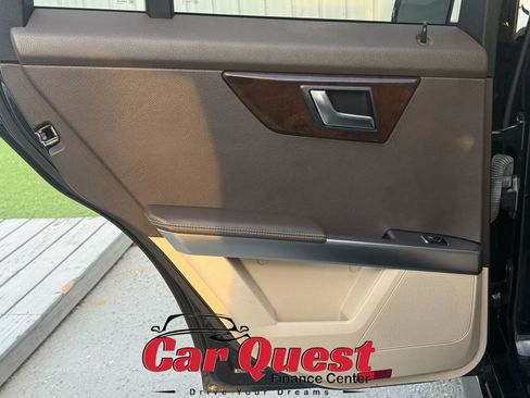 Used 2015 Mercedes-Benz GLK 350 4MATIC image 12
