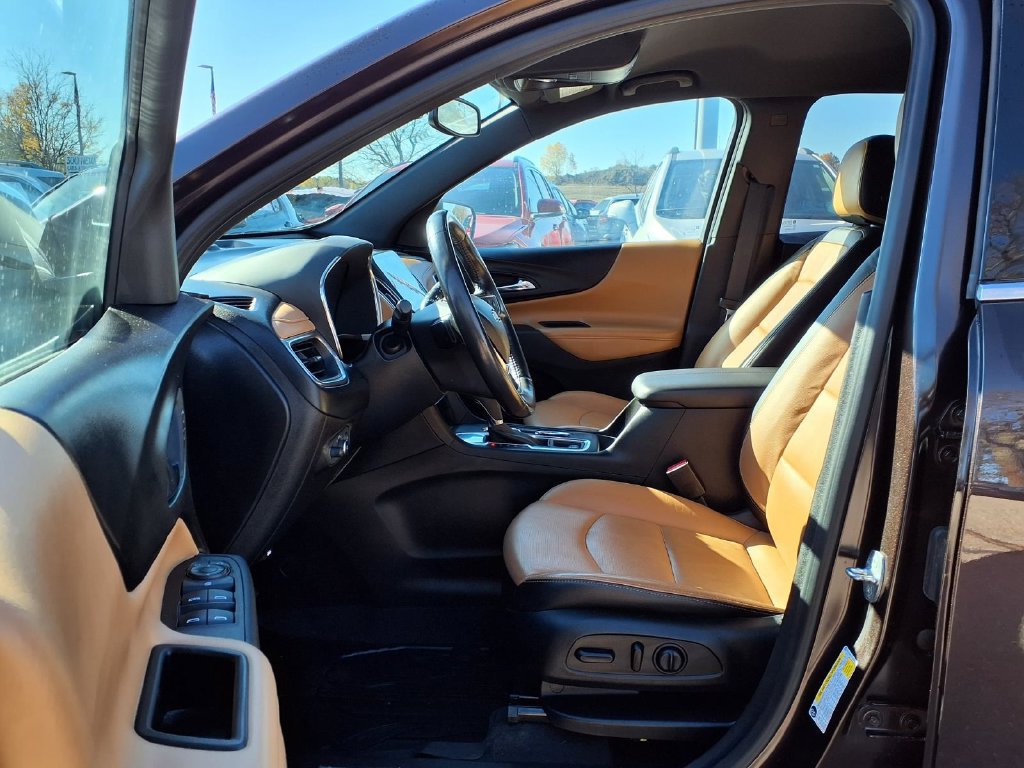 Used 2020 Chevrolet Equinox Premier FWD image 17