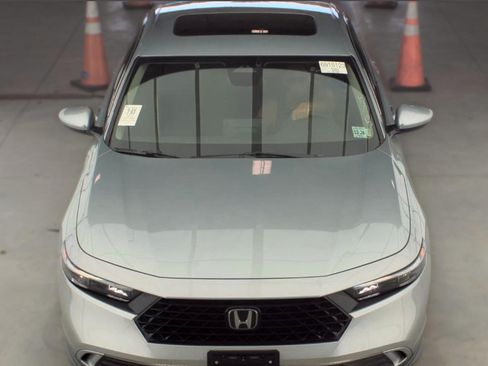 Used 2024 Honda Accord EX image 3