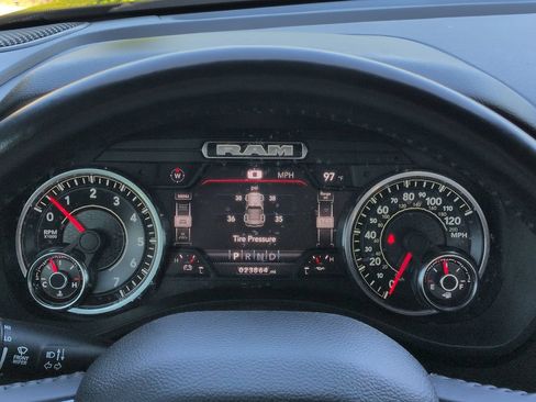 Used 2023 RAM 1500 Big Horn RWD image 26