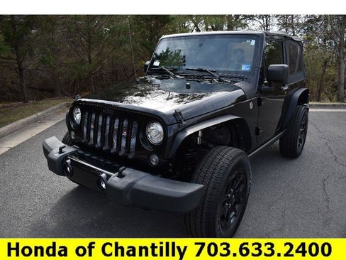 Used 2017 Jeep Wrangler Sport AWD/4WD image 3