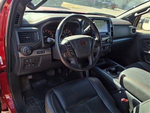 Used 2023 Nissan Titan PRO-4X w/ Pro-4x Convenience Package image 10