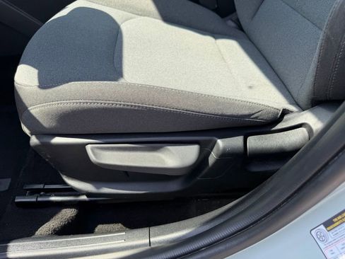 Used 2025 Kia K4 LXS image 15