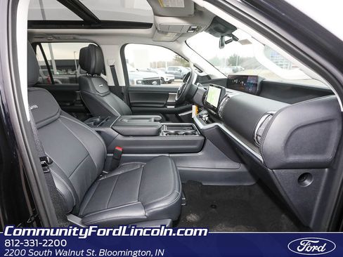 New 2026 Ford Expedition Platinum w/ Driver's Package image 18