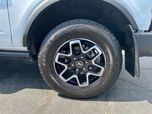 Used 2025 Ford Bronco 2-Door AWD/4WD image 14