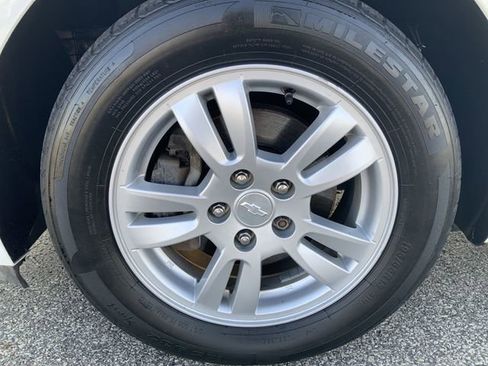 Used 2015 Chevrolet Sonic LT image 10