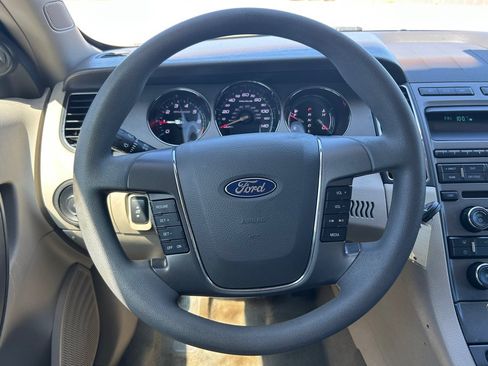 Used 2011 Ford Taurus SE FWD image 15