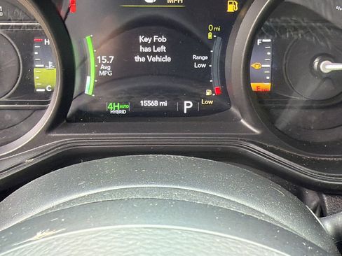 Used 2025 Jeep Wrangler Willys image 30