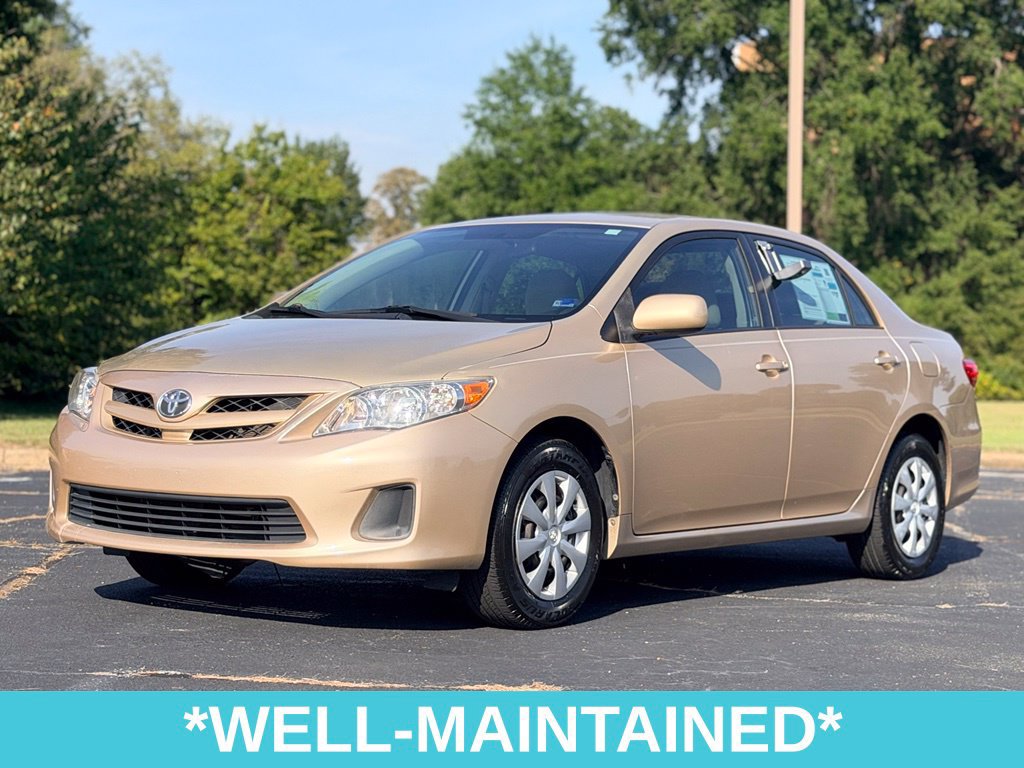 Used 2011 Toyota Corolla LE FWD image 3