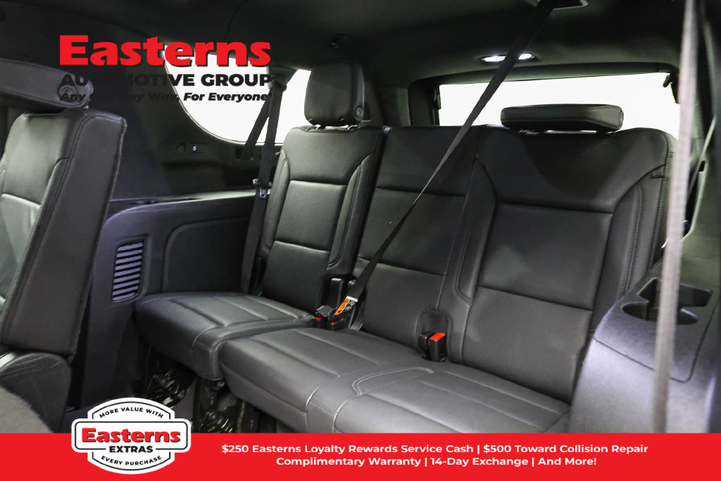 Used 2025 Chevrolet Suburban Z71 AWD/4WD image 26