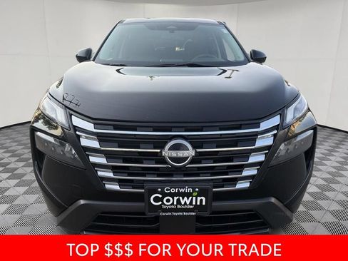Used 2024 Nissan Rogue SV AWD/4WD image 2