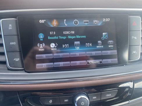 Used 2018 Buick Enclave Avenir w/ Avenir Technology Package image 21