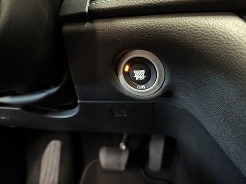 New 2026 Chrysler Pacifica Select image 19