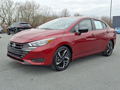 Certified 2025 Nissan Versa SR w/ Trunk Package image 3