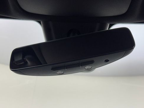 Used 2021 Mercedes-Benz GLB 250 image 33