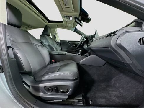 Used 2023 Lexus ES 250 w/ Premium Package AWD/4WD image 30