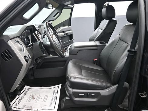 Used 2016 Ford F250 Lariat w/ Chrome Package image 15