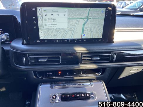 Used 2025 Lincoln Aviator AWD w/ Equipment Group 101A image 18