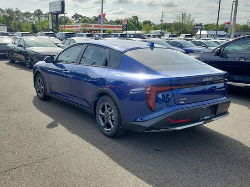 New 2026 Kia K4 LXS image 4