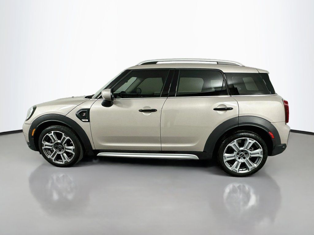 Used 2024 MINI Cooper Countryman S FWD image 8