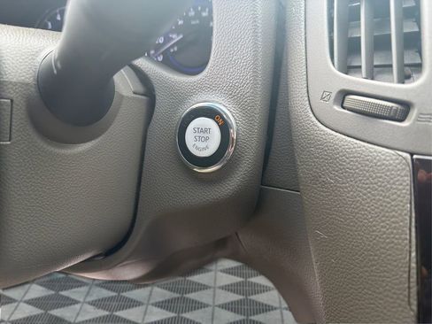 Used 2011 INFINITI G37 Journey w/ Premium Pkg image 46