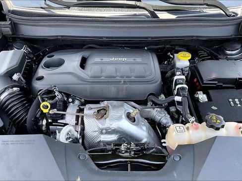 Used 2020 Jeep Cherokee High Altitude FWD image 20