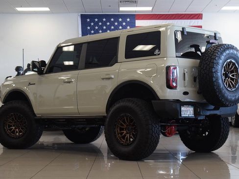 Used 2025 Ford Bronco Outer Banks AWD/4WD image 36