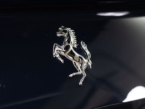 Used 2020 Ferrari 812 Superfast RWD image 27