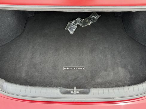 Used 2023 Hyundai Elantra SEL w/ Cargo Package FWD image 28
