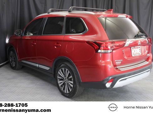 Used 2019 Mitsubishi Outlander FWD image 15