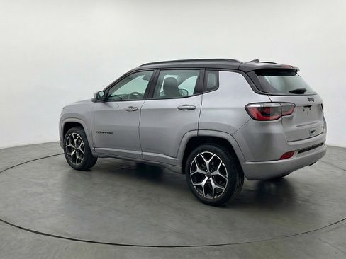 Used 2025 Jeep Compass Limited AWD/4WD image 6