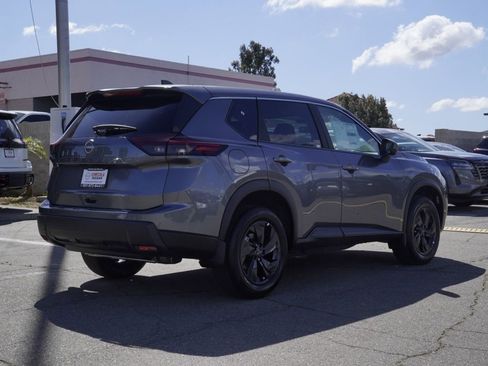 New 2026 Nissan Rogue SV FWD image 4