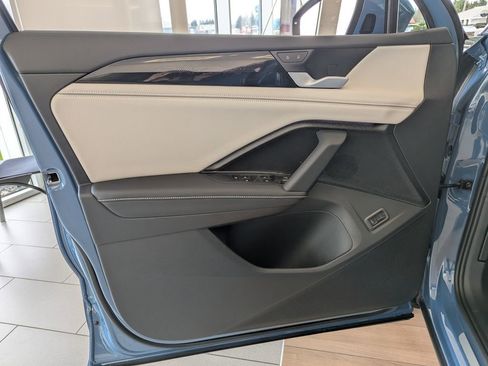 New 2026 Volkswagen Tiguan SEL R-Line image 8