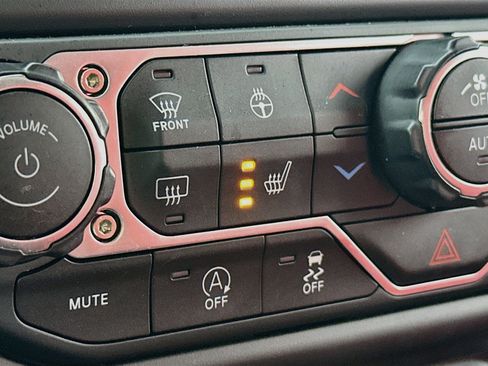 Used 2022 Jeep Wrangler Unlimited Sport AWD/4WD image 19