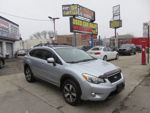 Used 2014 Subaru Crosstrek Touring image 3