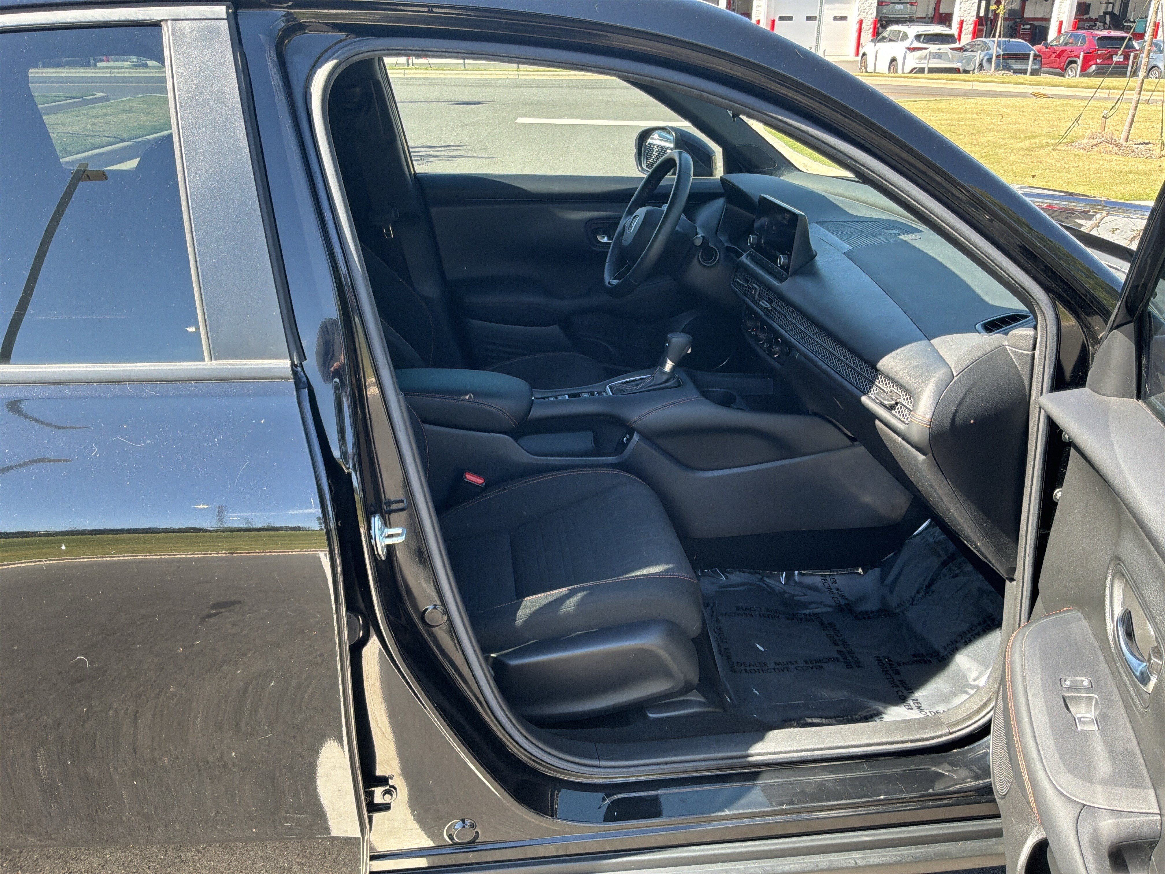 Used 2023 Honda HR-V Sport image 32