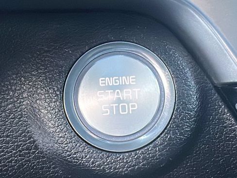 Used 2025 Kia Telluride S FWD image 24