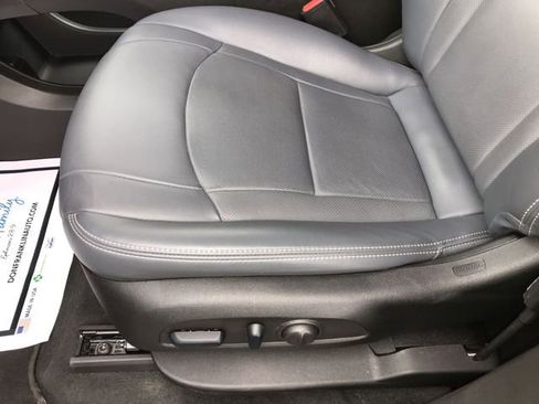 Used 2024 Buick Enclave Essence w/ Experience Buick Package AWD/4WD image 12