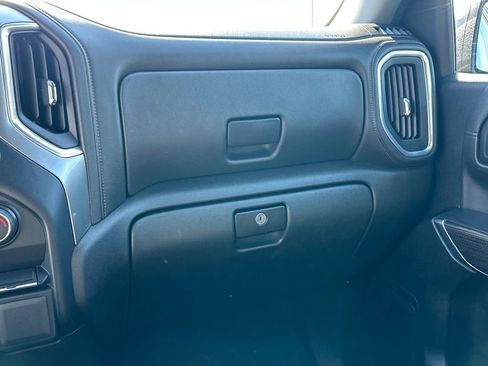 Used 2020 Chevrolet Silverado 1500 LT image 27