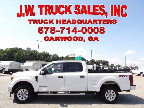 Used 2020 Ford F250 XLT w/ FX4 Off-Road Package AWD/4WD image 2
